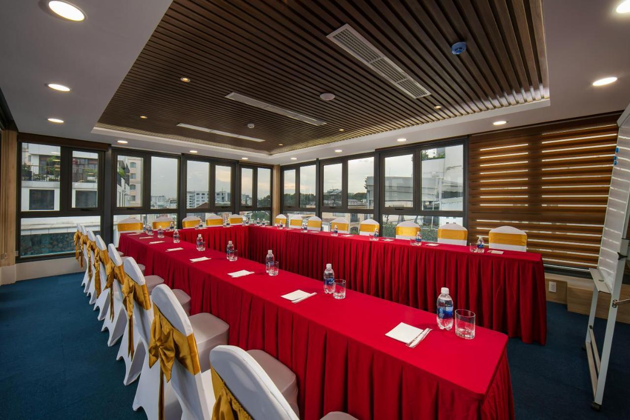 होटल Nesta Saigon 4*