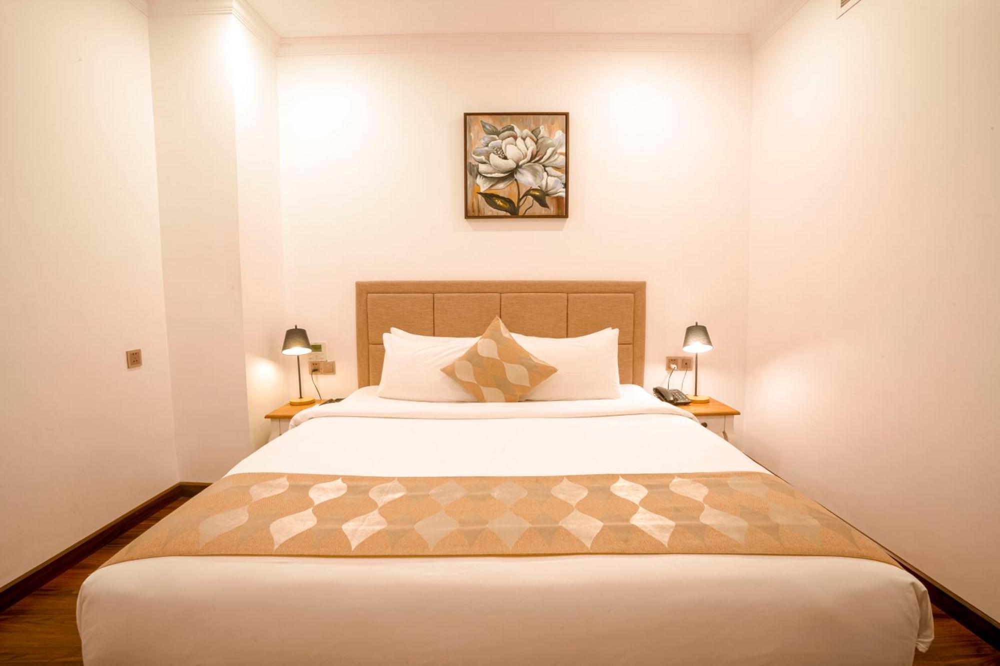 होटल Nesta Saigon 4*